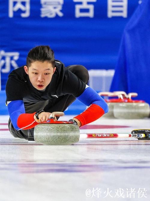 中国冰壶男队收获四连胜 中国冰壶男队收获四连胜